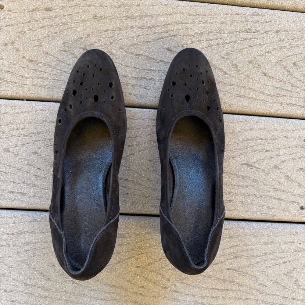 Arche LN Mary Jane Pump Perforated black nubuck EU 40/ US 9